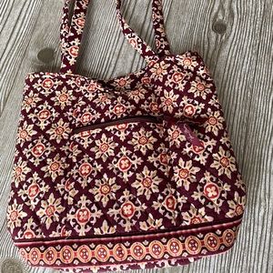 Vera Bradley maroon medallion tote